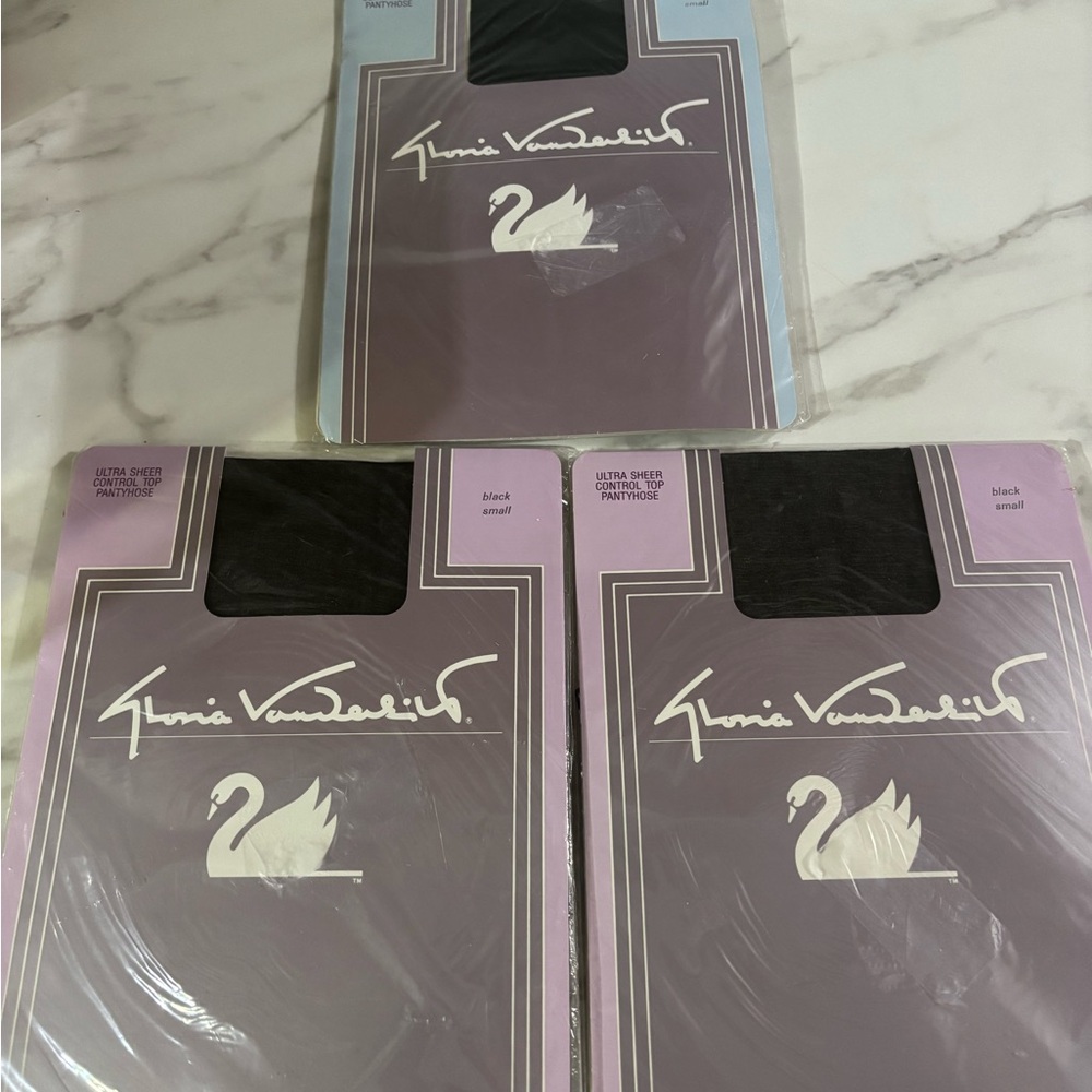 Gloria Vanderbilt Black Ultra Sheer VTG Pantyhose lot